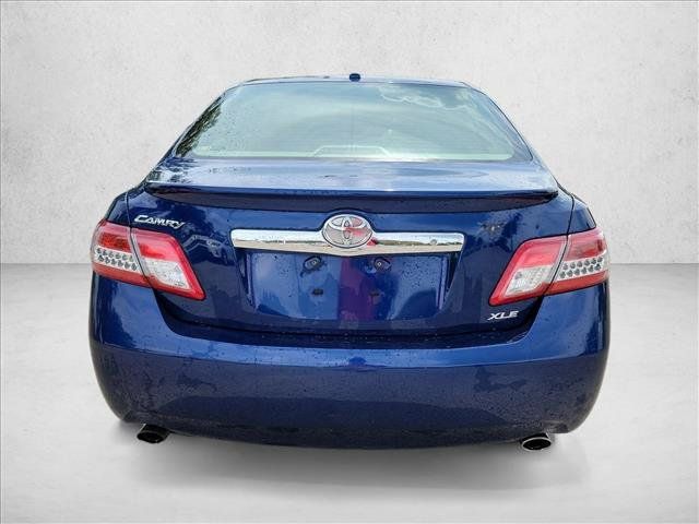 Used 2010 Toyota Camry XLE FWD image 5