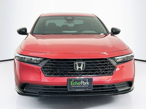 Used 2024 Honda Accord Sport image 2