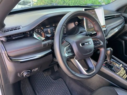 Certified 2024 Jeep Compass Trailhawk AWD/4WD image 13