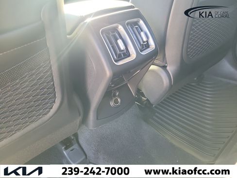 New 2026 Kia Sorento LX FWD image 15