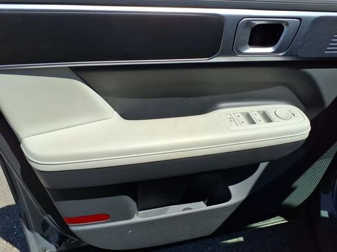Used 2025 Hyundai Santa Fe SEL FWD image 17