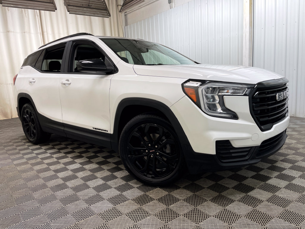 Certified 2022 GMC Terrain SLE w/ Driver Convenience Package FWD image 46
