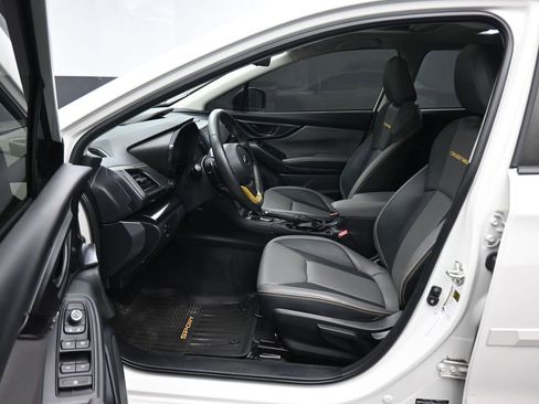 Used 2022 Subaru Crosstrek 2.5i Sport w/ Moonroof Package image 11