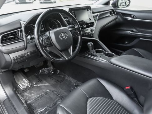 Used 2021 Toyota Camry SE image 7