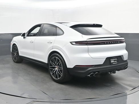Used 2026 Porsche Cayenne Coupe AWD/4WD image 3