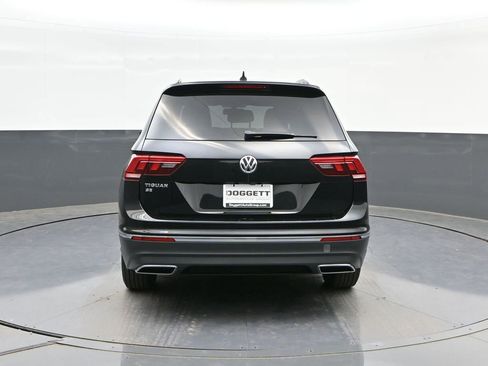 Used 2020 Volkswagen Tiguan SE w/ Panoramic Sunroof Package FWD image 8