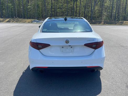 Used 2023 Alfa Romeo Giulia Ti image 6