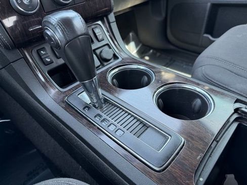 Used 2015 Chevrolet Traverse LT w/ Style and Technology Package image 25