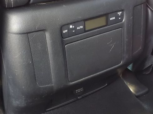 Used 2017 INFINITI QX80 4WD w/ Driver Assistance Package image 31