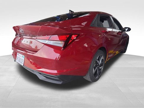 Used 2023 Hyundai Elantra SEL w/ Convenience Package FWD image 6
