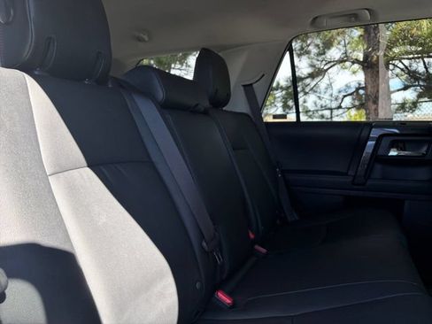 Used 2021 Toyota 4Runner Venture w/ Moonroof Package AWD/4WD image 18