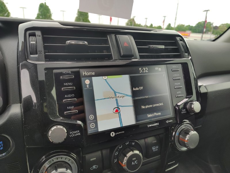 Used 2022 Toyota 4Runner TRD Off-Road Premium w/ Moonroof Package AWD/4WD image 15
