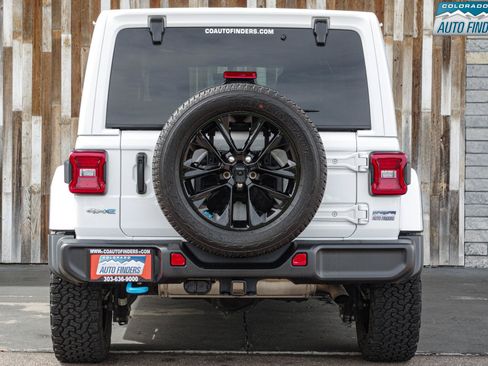Used 2022 Jeep Wrangler Unlimited Sahara w/ Cold Weather Group AWD/4WD image 5