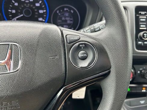 Used 2019 Honda HR-V LX image 26