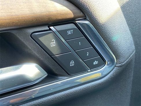 Used 2024 Chevrolet Silverado 3500 High Country w/ Technology Package image 14