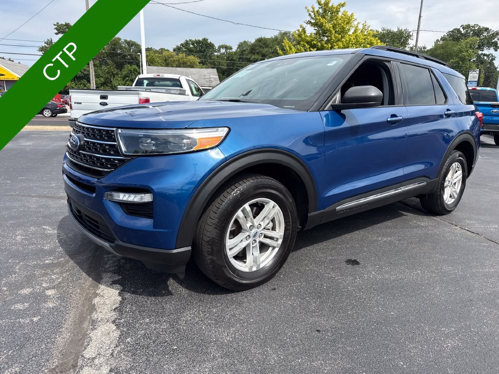 Used 2023 Ford Explorer XLT w/ Equipment Group 202A AWD/4WD image 2
