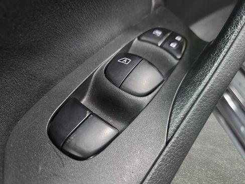 Used 2015 Nissan Altima 2.5 S w/ Power Driver Seat Package FWD image 26