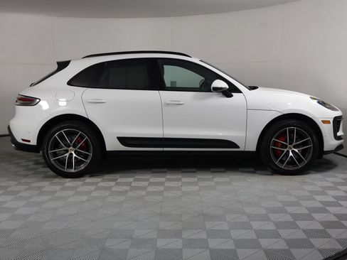 Certified 2023 Porsche Macan S AWD/4WD image 8