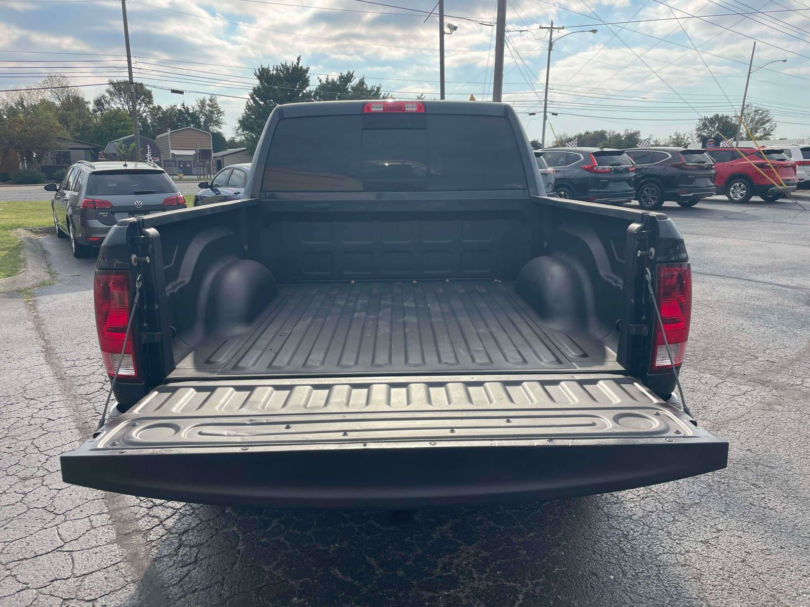 Used 2013 RAM 1500 Classic SLT w/ Remote Start & Security Group RWD image 7