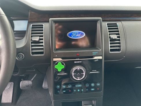 Used 2019 Ford Flex Limited AWD/4WD image 18