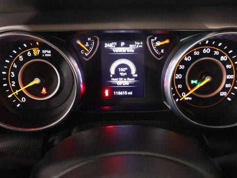 Used 2020 Jeep Wrangler Sport AWD/4WD image 4