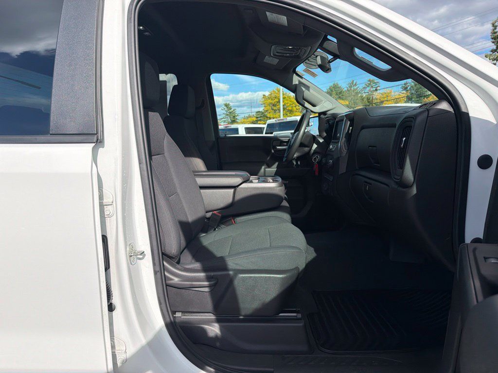 Used 2021 Chevrolet Silverado 1500 Custom w/ LPO, Dark Essentials Package AWD/4WD image 28