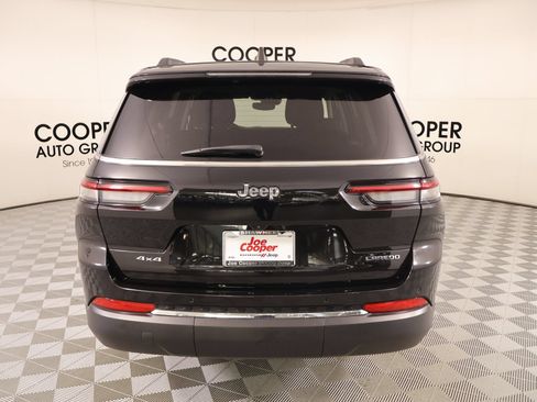 Used 2023 Jeep Grand Cherokee L Laredo AWD/4WD image 21