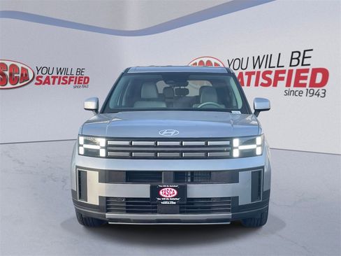 Used 2025 Hyundai Santa Fe SE image 2