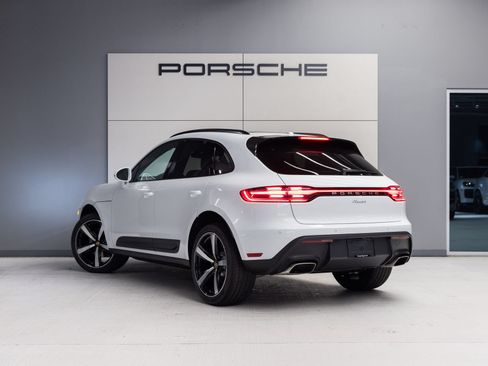 Certified 2026 Porsche Macan AWD/4WD image 3