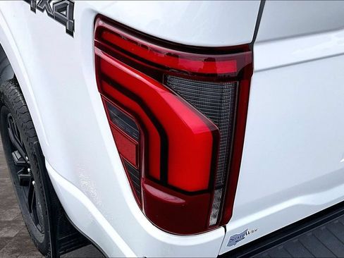 Used 2025 Ford F150 Lariat AWD/4WD image 32