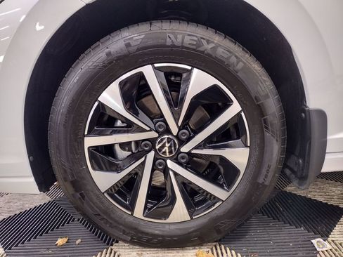 Used 2025 Volkswagen Jetta S image 6