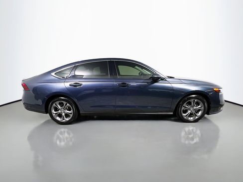 Used 2024 Honda Accord EX image 3