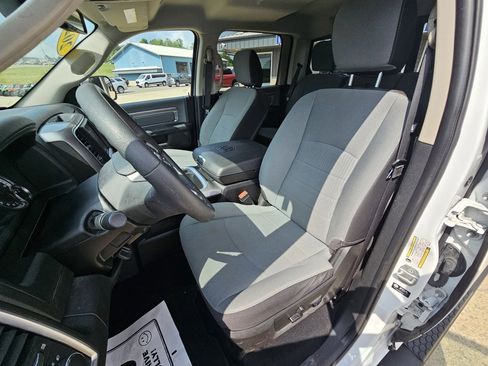 Used 2022 RAM 1500 Classic SLT w/ Electronics Group image 19