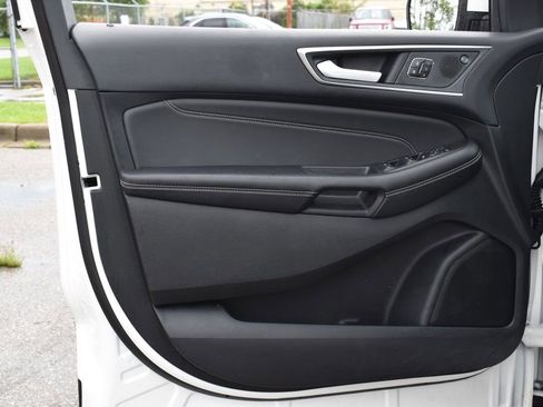 Used 2024 Ford Edge Titanium AWD/4WD image 9