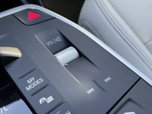 New 2026 BMW X1 xDrive28i w/ Technology Package image 15