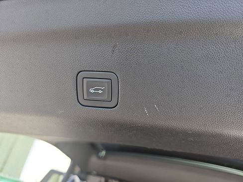 Certified 2026 GMC Yukon AT4 Ultimate AWD/4WD image 18