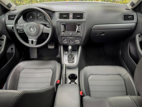 Used 2014 Volkswagen Jetta SEL image 5
