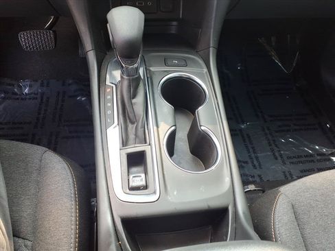 Used 2024 Chevrolet Equinox LT FWD image 13