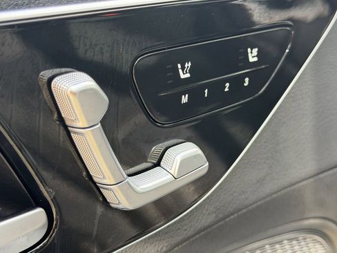 Used 2025 Mercedes-Benz C 300 Sedan image 27