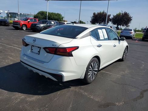 Certified 2023 Nissan Altima 2.5 SV FWD image 4