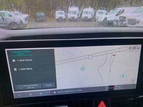 Used 2025 Kia Carnival SX Prestige image 32