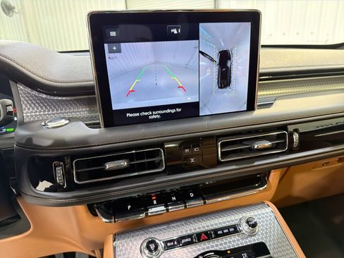Used 2023 Lincoln Aviator Black Label Grand Touring w/ Class IV Trailer Tow Package image 18