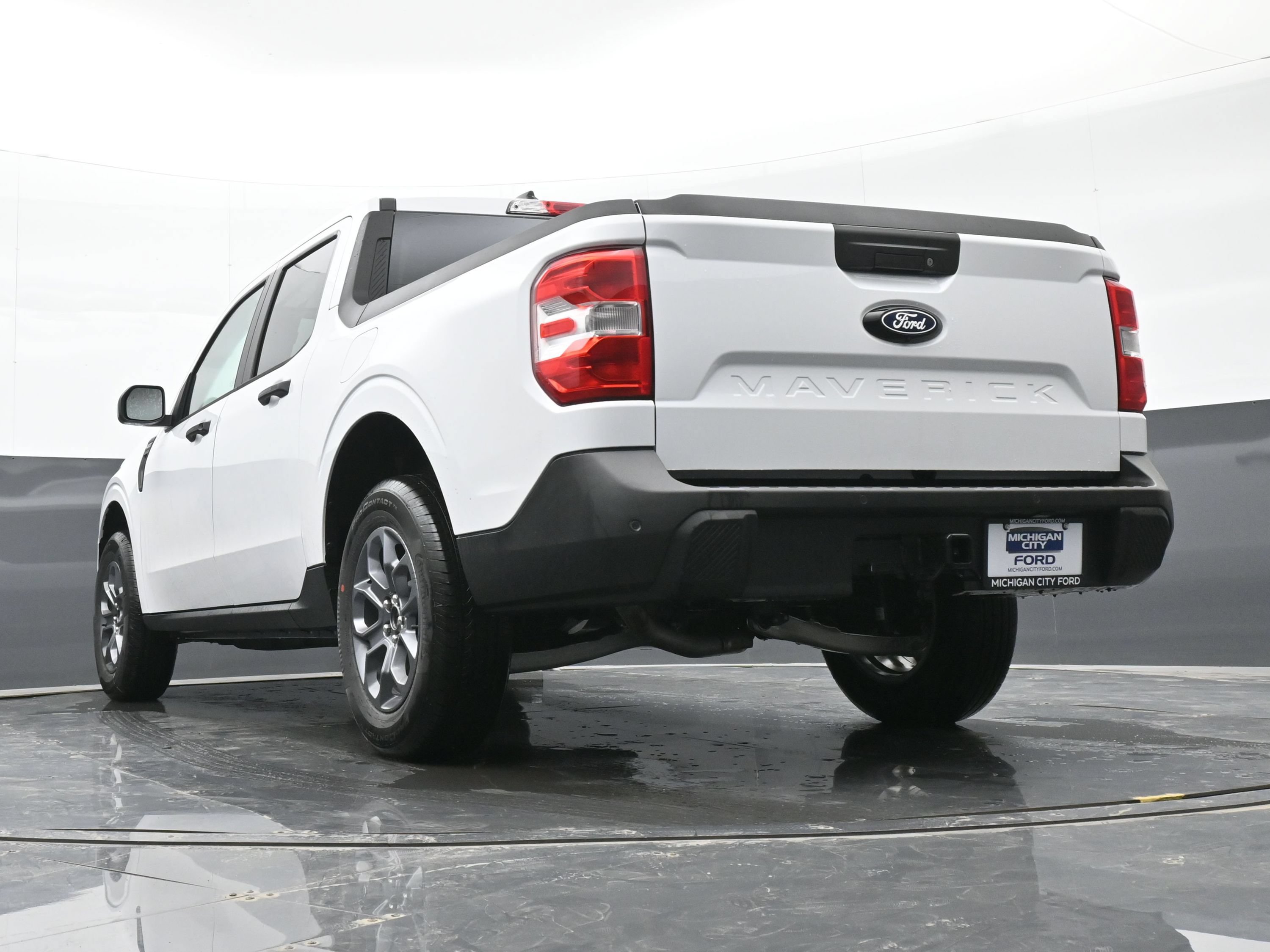 Used 2025 Ford Maverick XLT w/ Equipment Group 301A AWD/4WD image 41