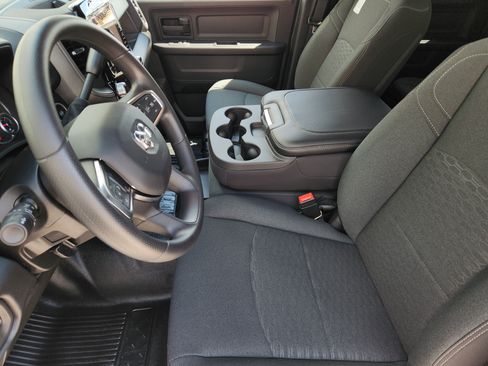 New 2026 RAM 3500 Tradesman AWD/4WD image 10