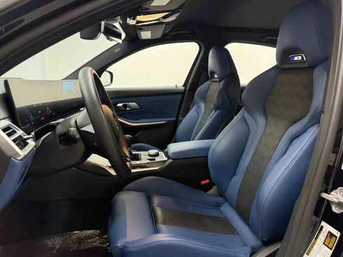 Used 2025 BMW M3 w/ Executive Package RWD image 11