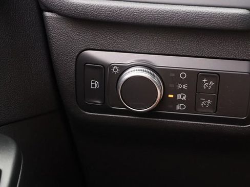 Used 2022 Ford Escape SE FWD image 19