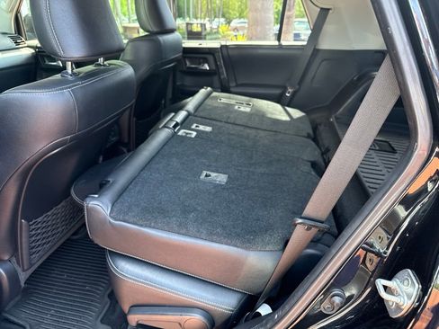 Used 2019 Toyota 4Runner Limited AWD/4WD image 6
