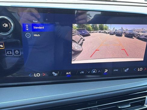 New 2026 Chevrolet Traverse LT FWD image 26