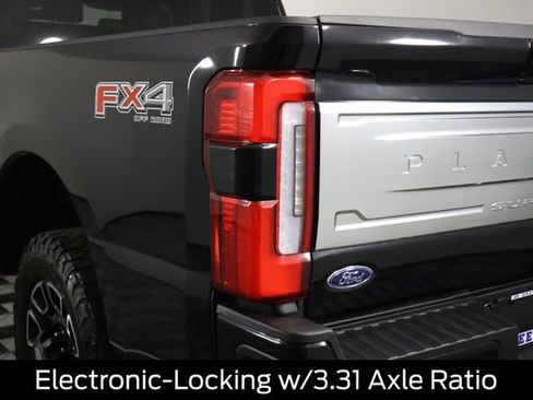 Used 2024 Ford F250 Platinum w/ FX4 Off-Road Package AWD/4WD image 29