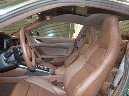 Certified 2026 Porsche 911 Carrera 4S image 5